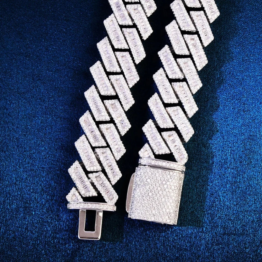 ICEVAULT | Iced-Out Cuban Link Chain – 5A+ CZ Simulated Diamonds